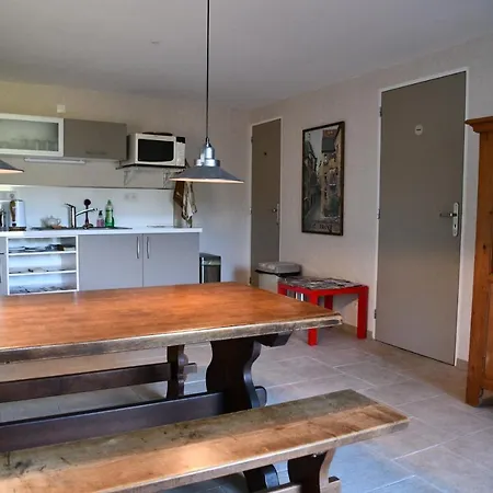 Frühstückspension Angueur Montrem