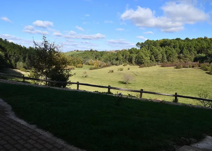 Angueur ベッド・アンド・ブレックファスト