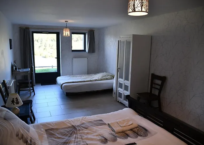 Bed and Breakfast Angueur Montrem