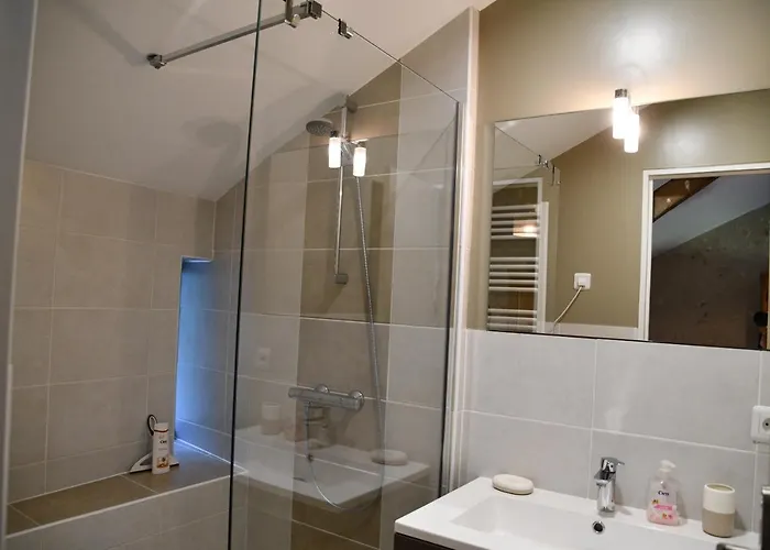 Bed and Breakfast Angueur Montrem